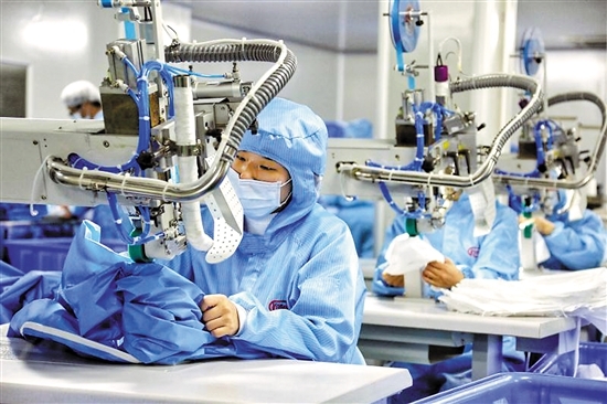 探營廣州部分口罩、防護服生產(chǎn)企業(yè) 廠家說買口罩難會緩解